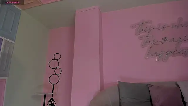 KatieNolan 1 online show from 04-03-26, 07:45