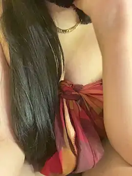 Snapshot of Cameelia chatting on 11-02-25, 12:02 Cameelia online show from 11-02-25, 12:02