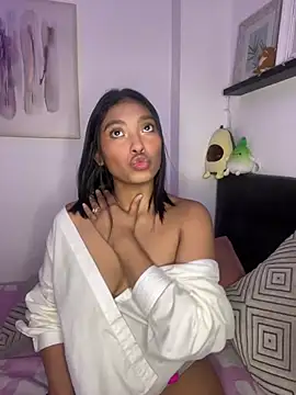 Isabella fasilier online show from 02-07-25, 01:47