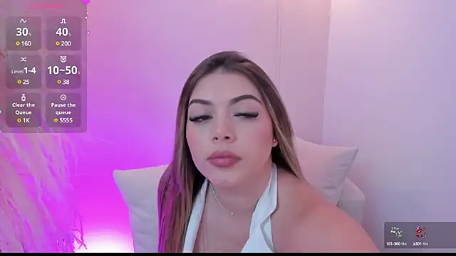 thaliafox  online show from 01-21-25, 12:04