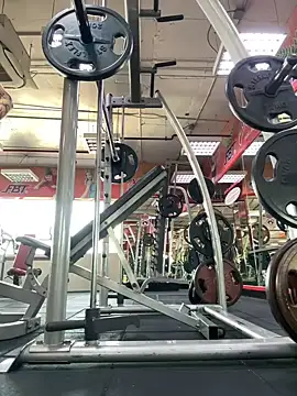 Snapshot of luv2masterb8247 chatting on 12-12-24, 02:04 luv2masterb8247 online show from 12-12-24, 02:04