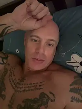 Snapshot of luv2masterb8247 chatting on 12-13-24, 12:53 luv2masterb8247 online show from 12-13-24, 12:53