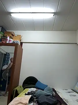 Snapshot of luv2masterb8247 chatting on 12-26-24, 04:21 luv2masterb8247 online show from 12-26-24, 04:21