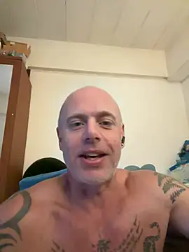 Snapshot of luv2masterb8247 chatting on 01-02-25, 06:29 luv2masterb8247 online show from 01-02-25, 06:29