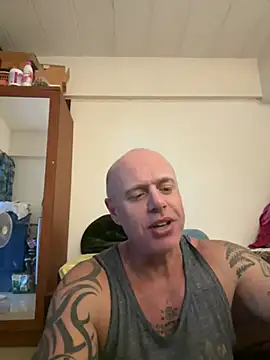 Snapshot of luv2masterb8247 chatting on 01-09-25, 04:30 luv2masterb8247 online show from 01-09-25, 04:30