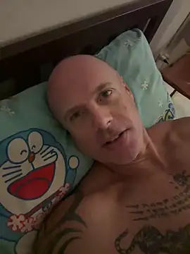 Snapshot of luv2masterb8247 chatting on 01-10-25, 12:38 luv2masterb8247 online show from 01-10-25, 12:38