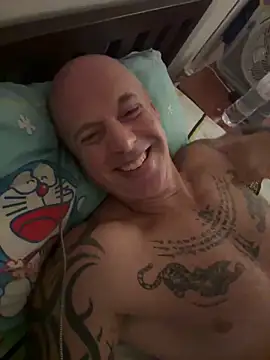 Snapshot of luv2masterb8247 chatting on 01-14-25, 12:43 luv2masterb8247 online show from 01-14-25, 12:43