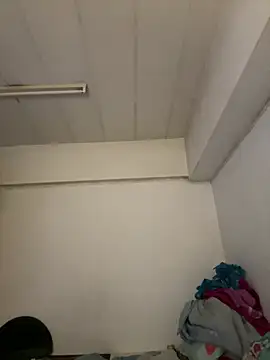 Snapshot of luv2masterb8247 chatting on 01-14-25, 04:15 luv2masterb8247 online show from 01-14-25, 04:15