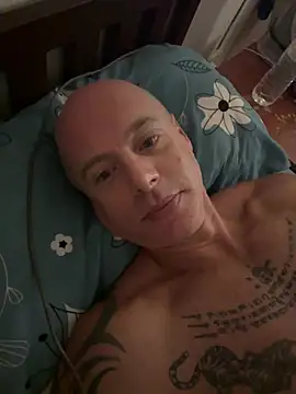 Snapshot of luv2masterb8247 chatting on 01-16-25, 12:34 luv2masterb8247 online show from 01-16-25, 12:34