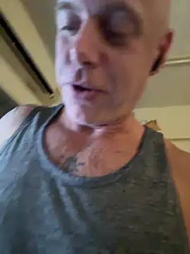 Snapshot of luv2masterb8247 chatting on 01-22-25, 12:27 luv2masterb8247 online show from 01-22-25, 12:27