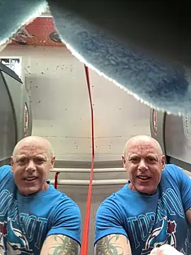 Snapshot of luv2masterb8247 chatting on 01-29-25, 02:09 luv2masterb8247 online show from 01-29-25, 02:09