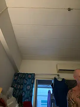 Snapshot of luv2masterb8247 chatting on 01-30-25, 04:16 luv2masterb8247 online show from 01-30-25, 04:16