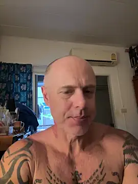 Snapshot of luv2masterb8247 chatting on 02-06-25, 03:59 luv2masterb8247 online show from 02-06-25, 03:59