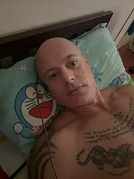 Snapshot of luv2masterb8247 chatting on 02-11-25, 12:38 luv2masterb8247 online show from 02-11-25, 12:38