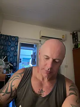 Snapshot of luv2masterb8247 chatting on 02-11-25, 04:22 luv2masterb8247 online show from 02-11-25, 04:22