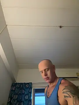 Snapshot of luv2masterb8247 chatting on 02-13-25, 04:22 luv2masterb8247 online show from 02-13-25, 04:22