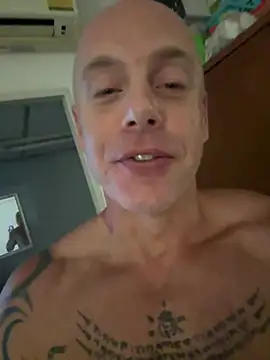 Snapshot of luv2masterb8247 chatting on 02-17-25, 07:15 luv2masterb8247 online show from 02-17-25, 07:15