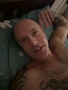 Snapshot of luv2masterb8247 chatting on 02-21-25, 12:38 luv2masterb8247 online show from 02-21-25, 12:38