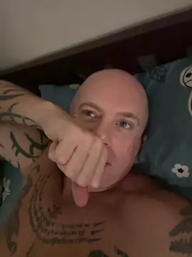 Snapshot of luv2masterb8247 chatting on 02-26-25, 12:38 luv2masterb8247 online show from 02-26-25, 12:38