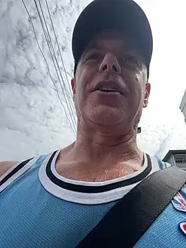 Snapshot of luv2masterb8247 chatting on 02-26-25, 03:42 luv2masterb8247 online show from 02-26-25, 03:42