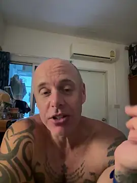 Snapshot of luv2masterb8247 chatting on 03-04-25, 05:11 luv2masterb8247 online show from 03-04-25, 05:11