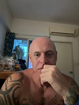 Snapshot of luv2masterb8247 chatting on 03-06-25, 05:14 luv2masterb8247 online show from 03-06-25, 05:14