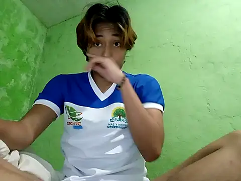 Snapshot of ruygw chatting on 12-07-24, 01:14 ruygw online show from 12-07-24, 01:14