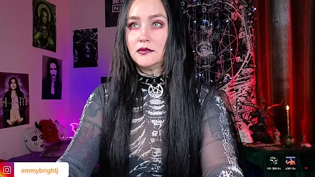 Snapshot of Emmybrightj_ chatting on 05-13-26, 02:09 Emmybrightj online show from 05-13-26, 02:09