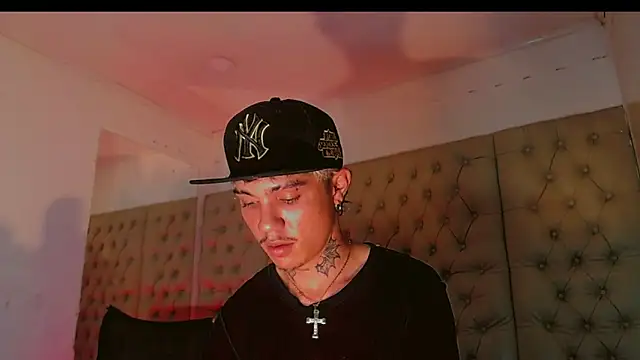 HannibalLester online show from 02-16-25, 03:47