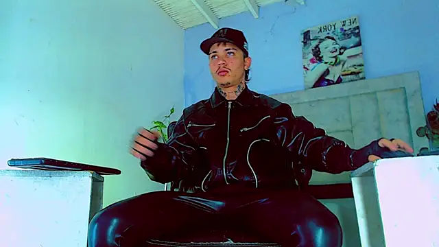 HannibalLester online show from 10-10-25, 04:44