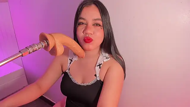 emma smile online show from 04-12-26, 12:54