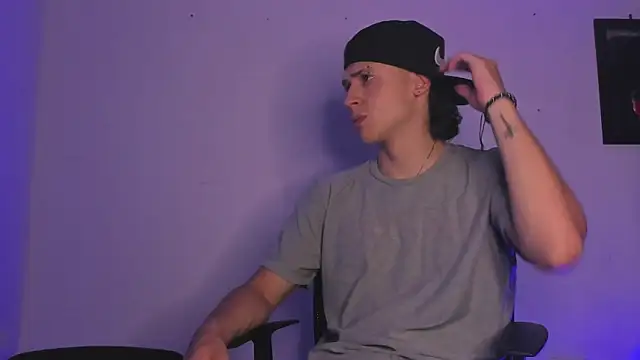 Dimitri higth420 online show from 10-29-25, 01:08