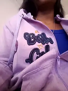 AnnieScott  online show from 03-17-25, 07:37