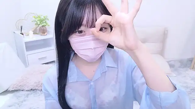 Snapshot of Yurie_ chatting on 03-12-25, 04:02 Yurie online show from 03-12-25, 04:02