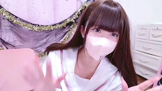 Yurie  online show from 11-02-25, 01:13