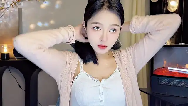 xiaodaibabyy online show from 02-10-25, 01:22