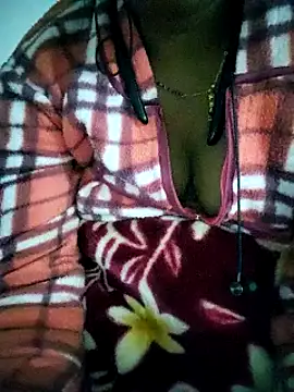 Snapshot of lovelyruhi chatting on 01-18-25, 04:21 lovelyruhi online show from 01-18-25, 04:21