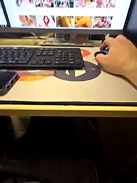 Snapshot of Ibag01 chatting on 03-03-25, 02:15 Ibag01 online show from 03-03-25, 02:15