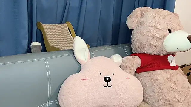 Lili-2 online show from 10-21-25, 05:46