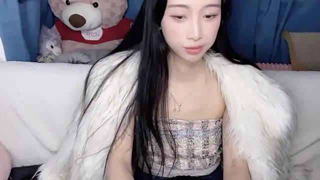 Lili-2 online show from 01-31-26, 07:11