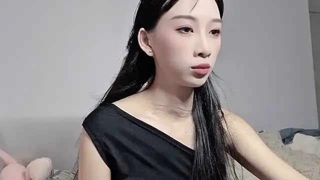 Lili-2 online show from 06-28-26, 12:33