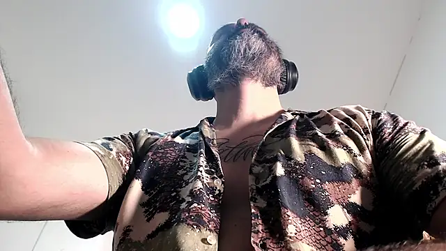 Snapshot of Gabriel_Harmant chatting on 01-15-25, 05:08 Gabriel Harmant online show from 01-15-25, 05:08