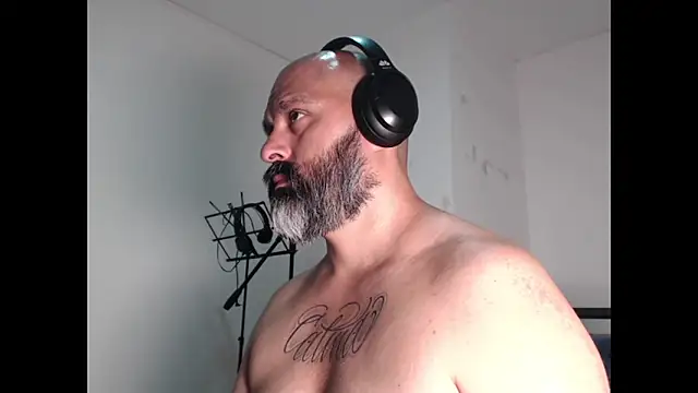 Snapshot of Gabriel_Harmant chatting on 03-16-25, 05:58 Gabriel Harmant online show from 03-16-25, 05:58