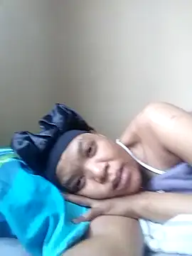 Feathergal69  online show from 09-18-25, 12:29