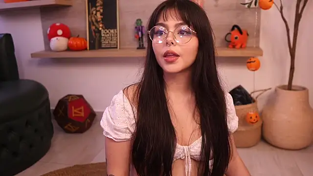 Snapshot of Dear_Morgan chatting on 10-08-25, 10:29 Dear Morgan online show from 10-08-25, 10:29