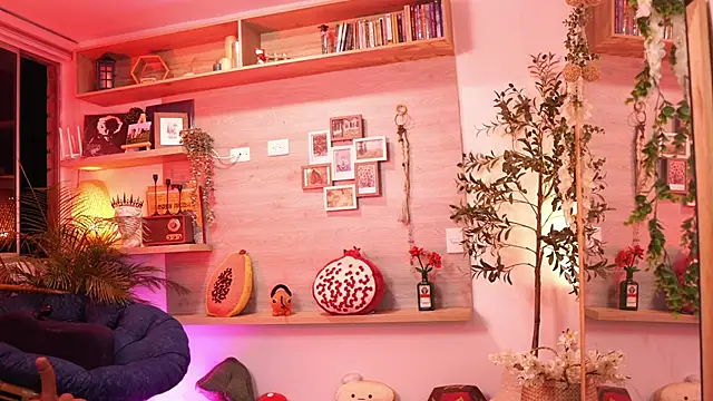 Snapshot of Dear_Morgan chatting on 11-26-25, 12:11 Dear Morgan online show from 11-26-25, 12:11