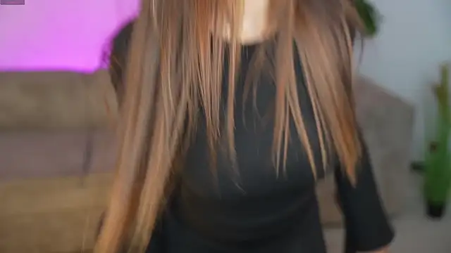 Julia  Star  online show from 10-21-25, 07:09