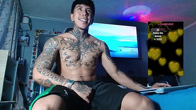 Nickhot0609 online show from 02-27-26, 02:44