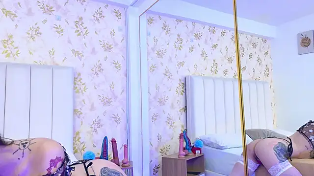 Snapshot of Derieri_D chatting on 09-10-25, 12:49 Derieri D online show from 09-10-25, 12:49