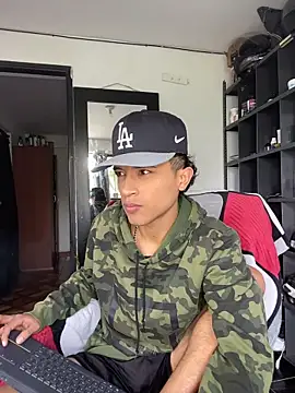 Edward Milleer online show from 11-04-25, 04:28